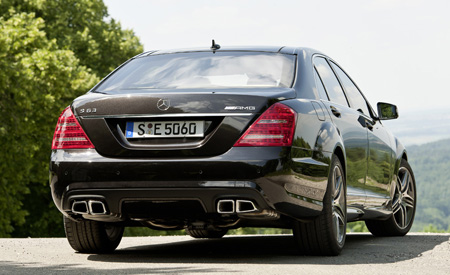 The S63 now uses the AMG Speedshift MCT 7speed sports transmission 